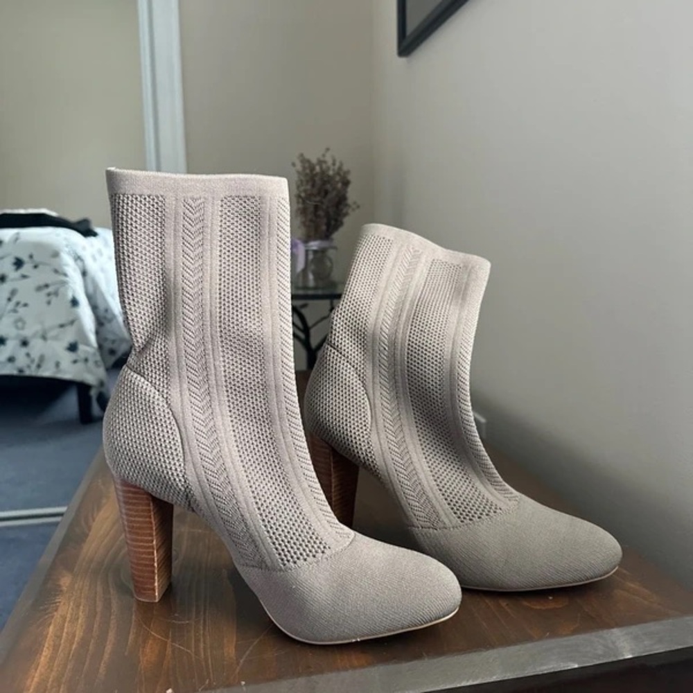 Elegant Beige Heeled Boots